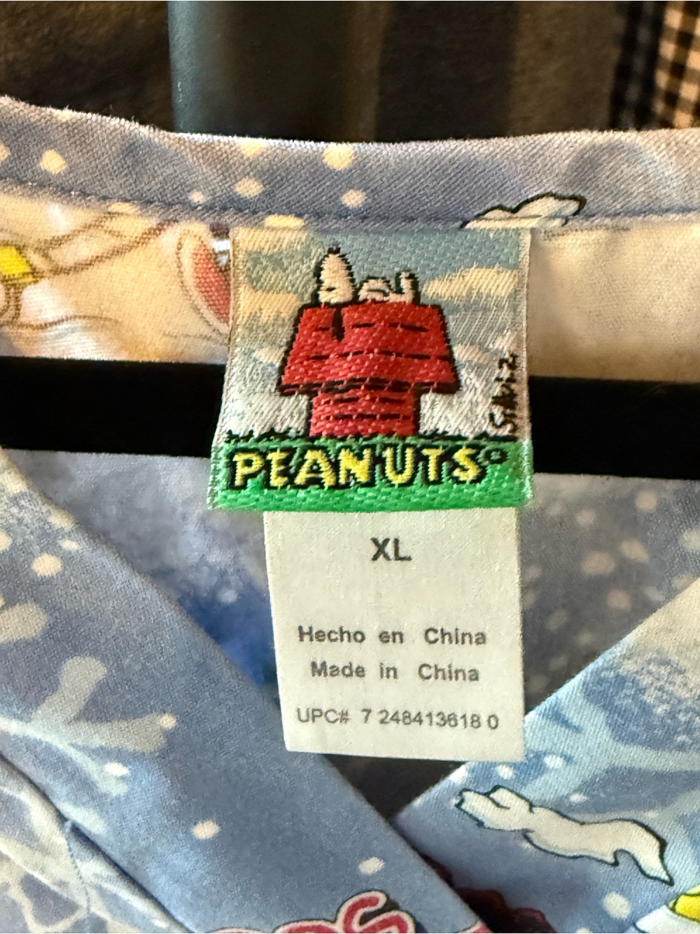 Scrubs Top Peanuts Snoopy Cartoon I Want a Dog for Chrismas Colorful XL - Picture 2 of 5